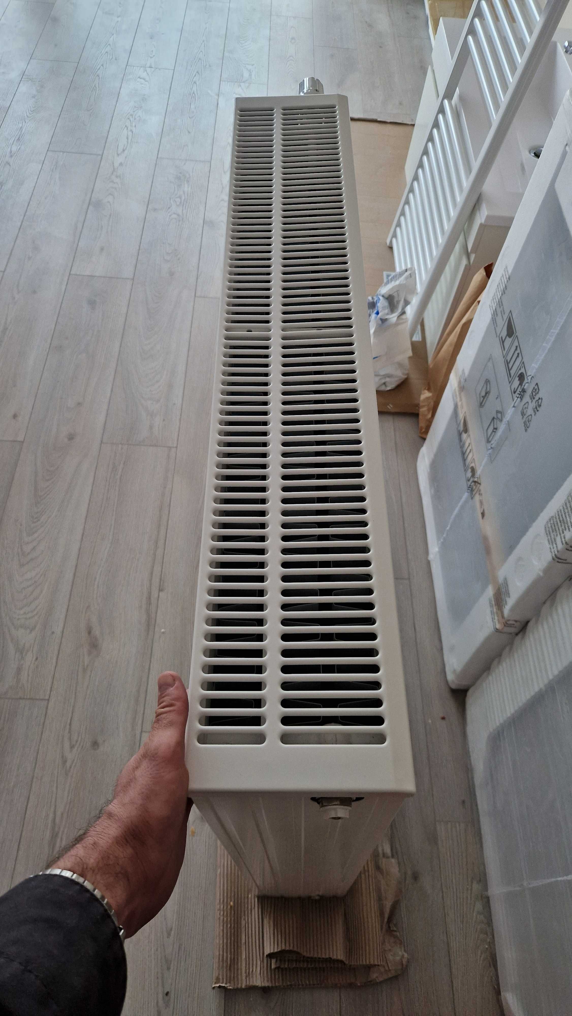 Calorifer otel Extra C33, 900 x 900 mm, accesorii incluse