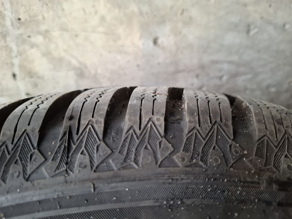 Зимни гуми Semperit 195/65/15" на метални джанти 5×112/15"+тасове