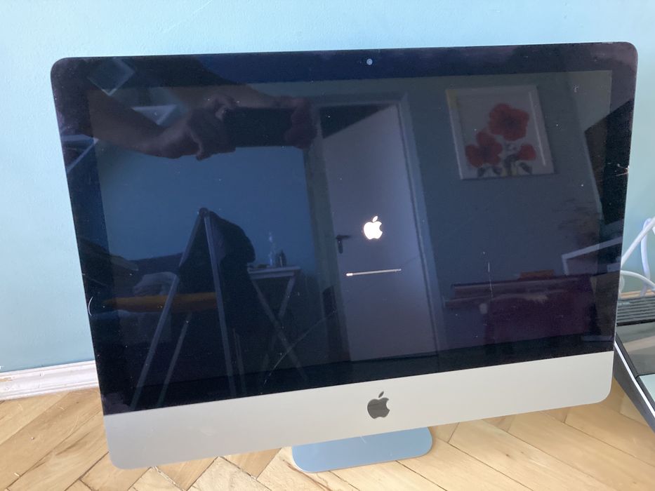 Apple iMac (Retina 4K, 21.5-inch, 2017) Silver Wi-Fi [A1418]