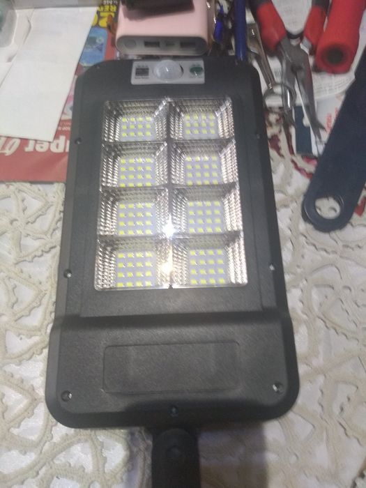 Lampă solară de putere mare