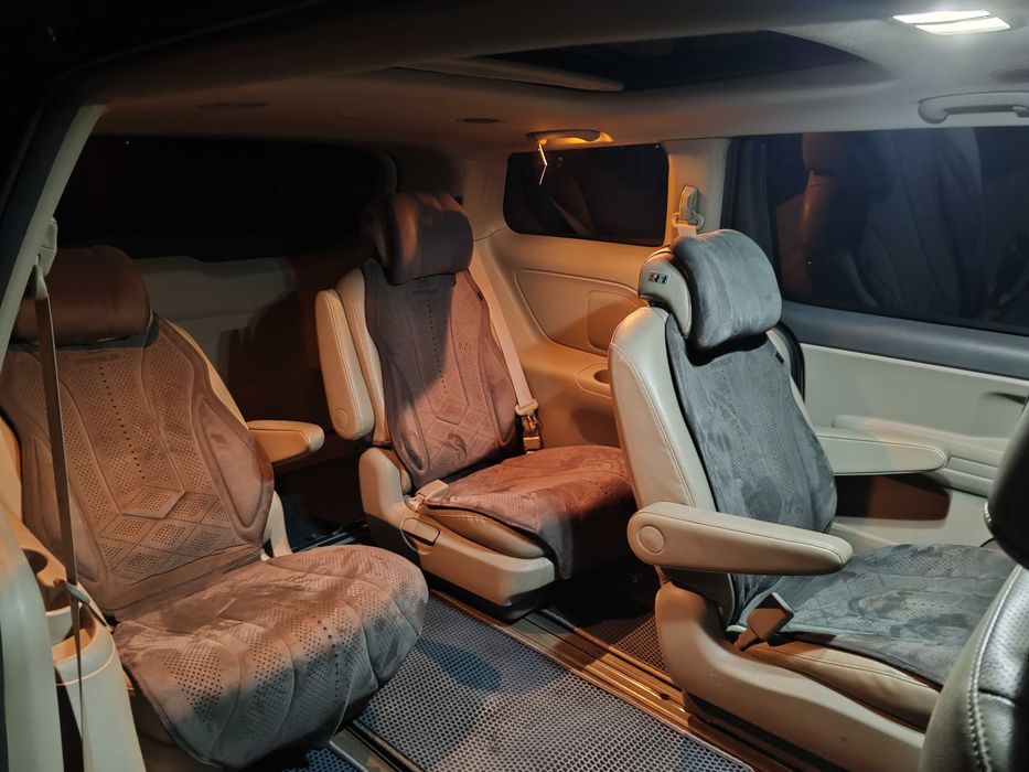 Авто Kia карнивал