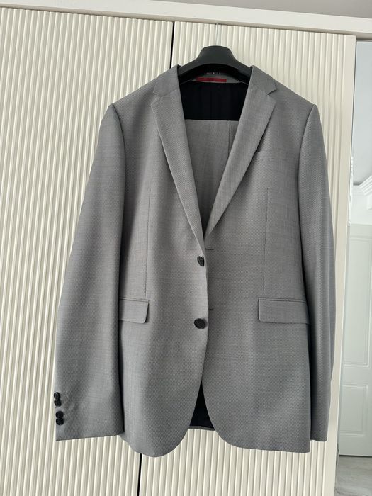 Vand costum Hugo boss original