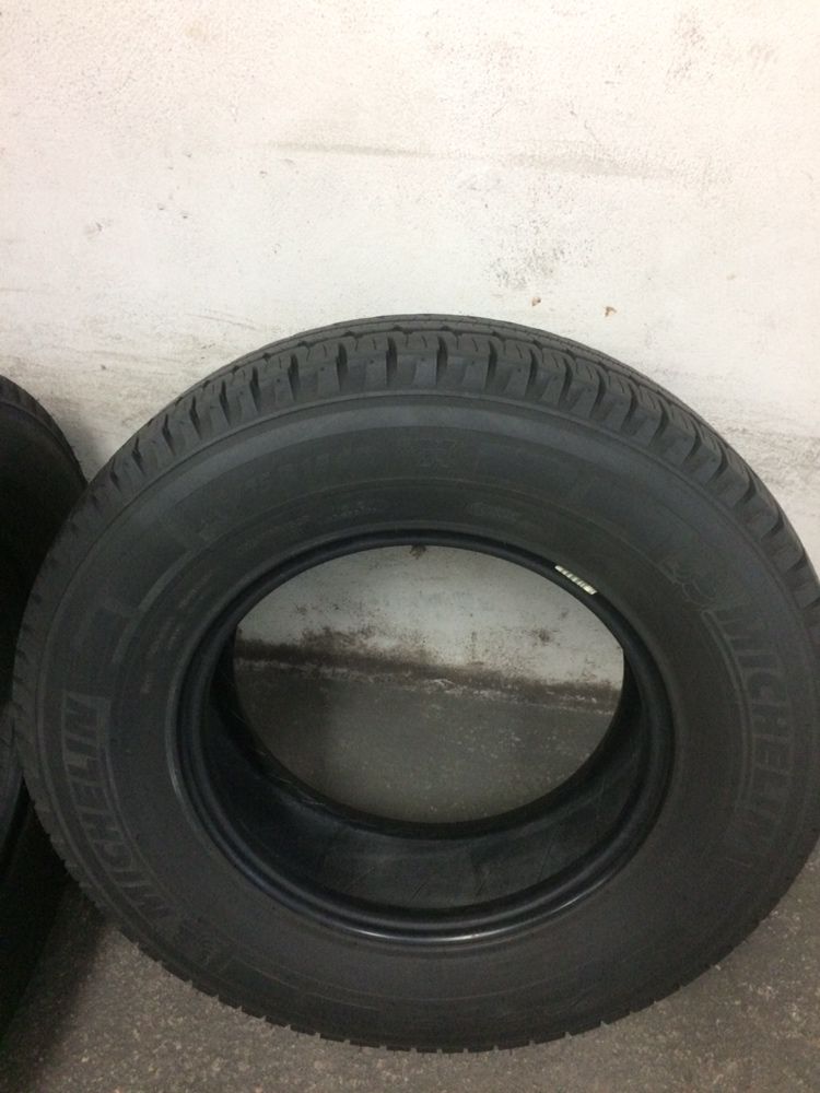 Anvelope vara michelin 225/75/16