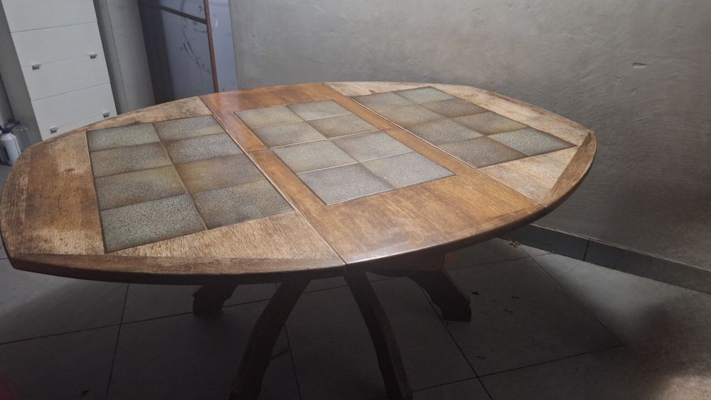 Masă de stejar cu gresie