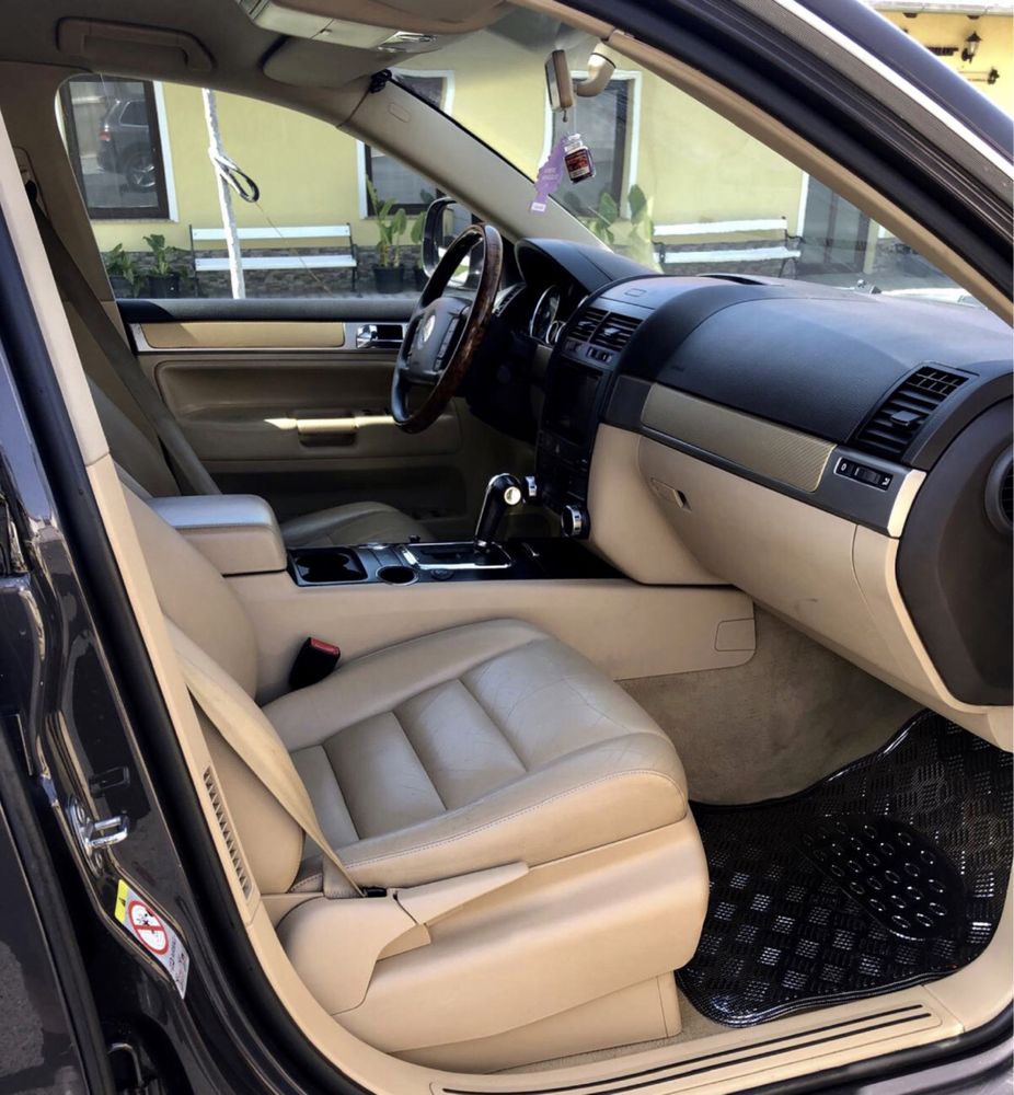 Volkswagen Touareg 3.0 tdi V6