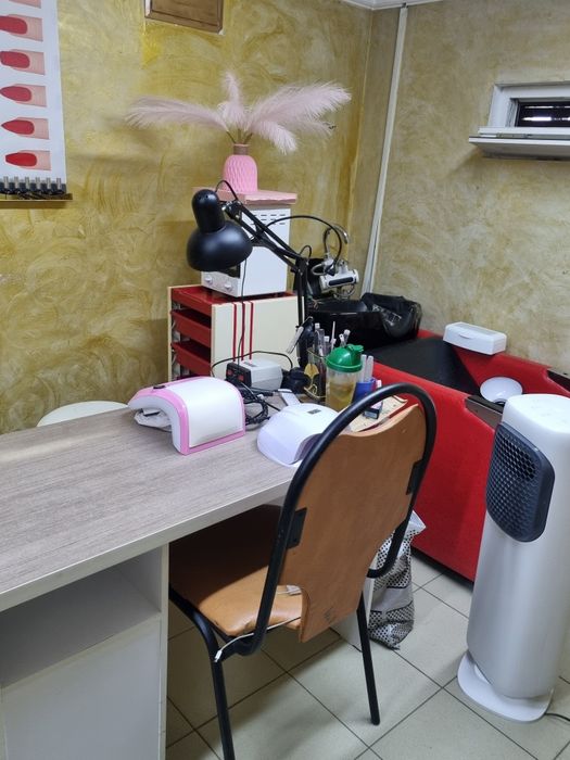 СРОЧНО!  Маникюрный стол — 50 000₸ / с материалами — 150 000₸