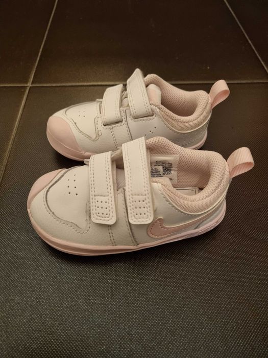 Pantofi sport fete Nike PICO 5, marime 22