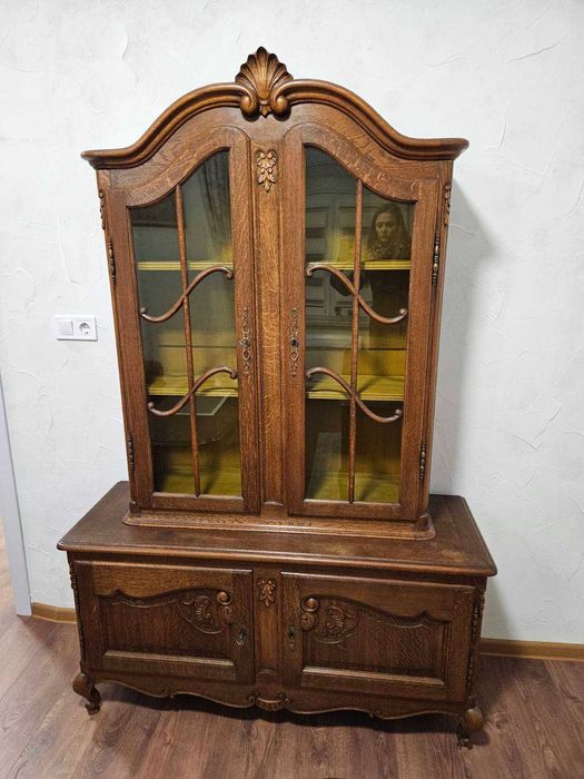 Ретро античен шкаф