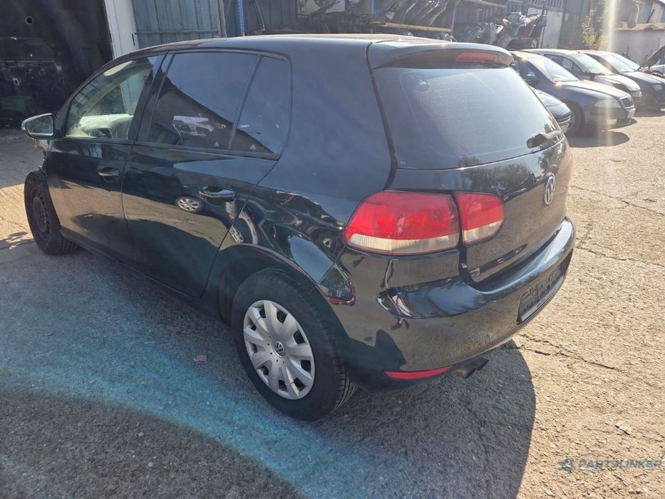 Dezmembrez VOLKSWAGEN GOLF VI 5K1 2009 2.0 TDI CBDC 81KW|110HP