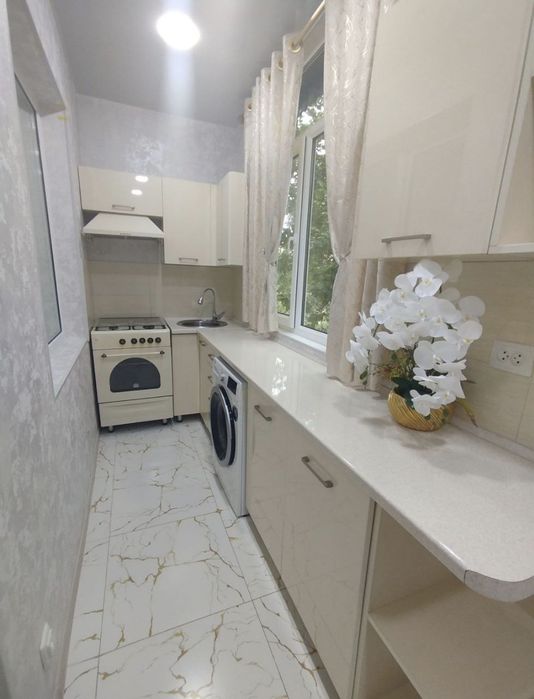 Юнусабад-13 квартал 2-3/3/4 балкон 1.5/6 мебель техника евро ремонт