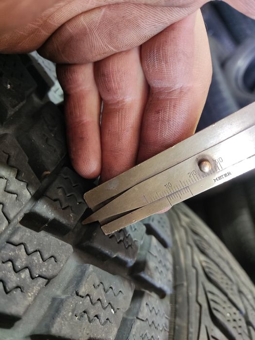 225/55/18 NEXEN Winter