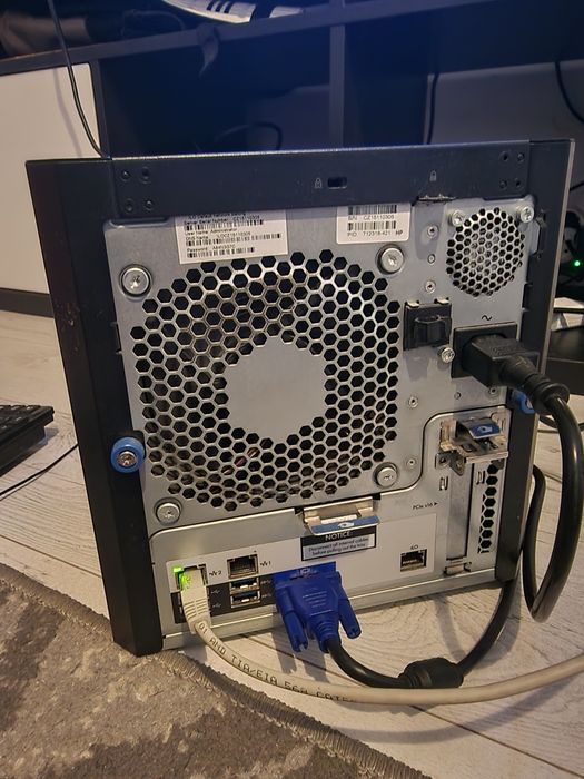 HP ProLiant MicroServer Gen8