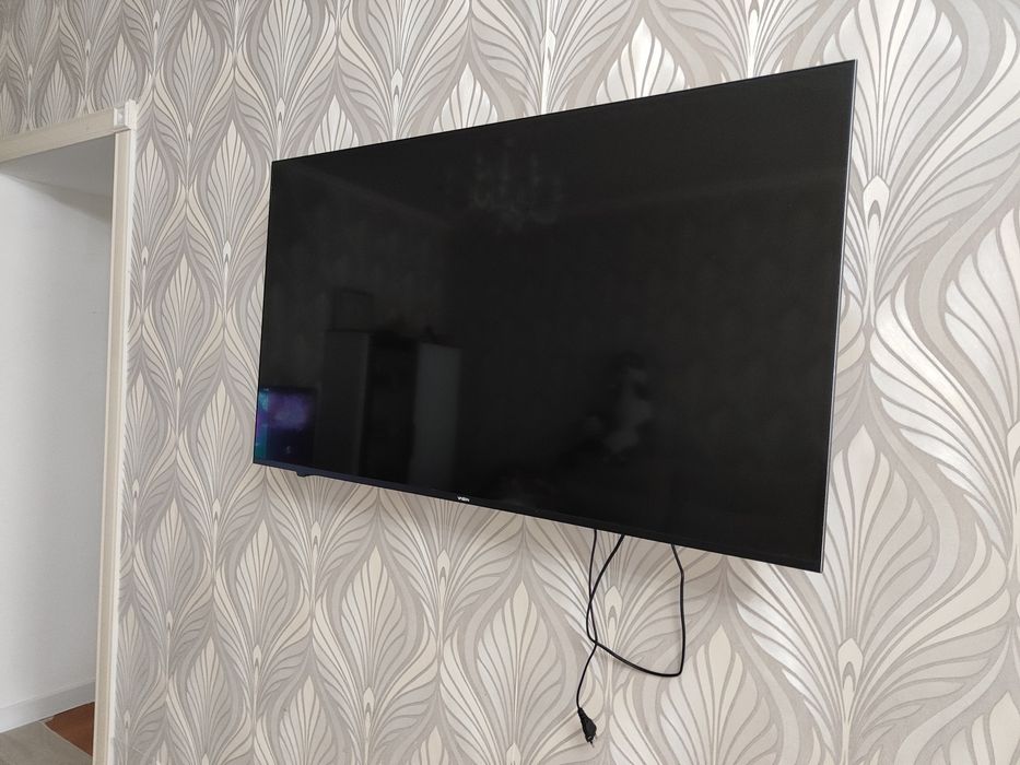 Телевизор смарт Yasin 129 диагональ