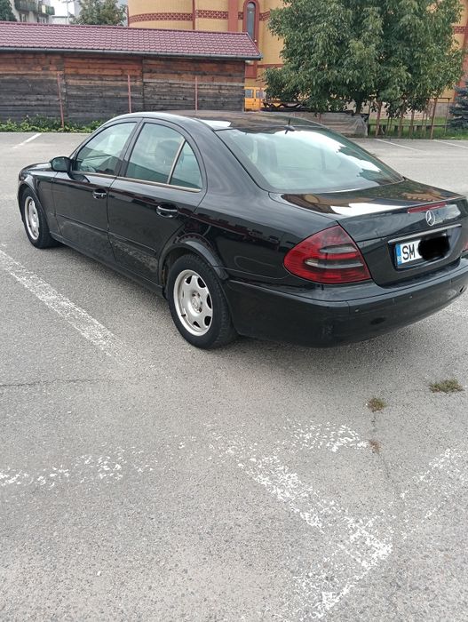 Mercedes Benz E 220 CDI