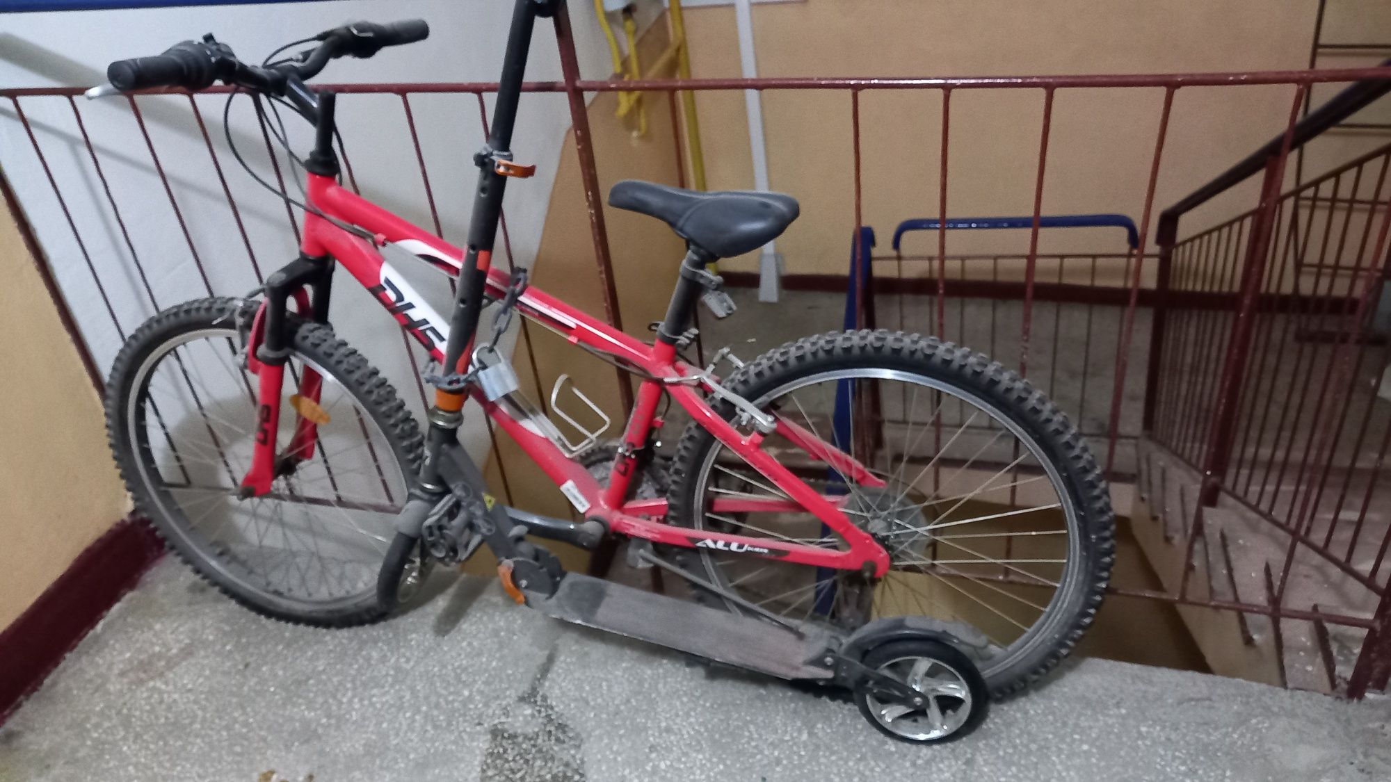 Vând bicicleta Dhs Alu Kids