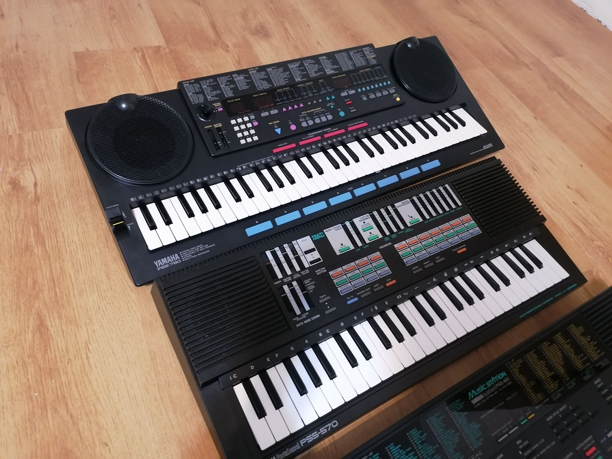 Orga Pian YAMAHA Pss-790 keyboard midi controller