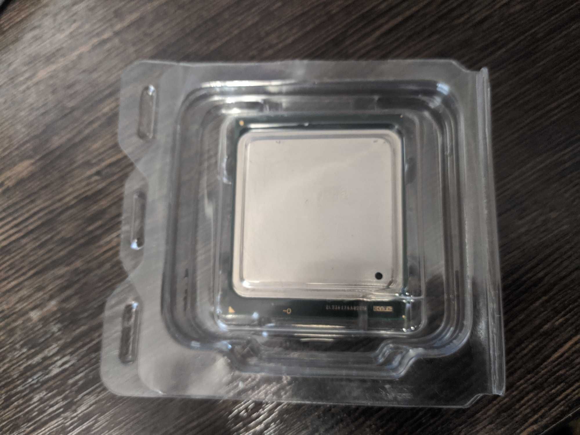 Процессор Intel Xeon E5-2620  2,0 ГГц