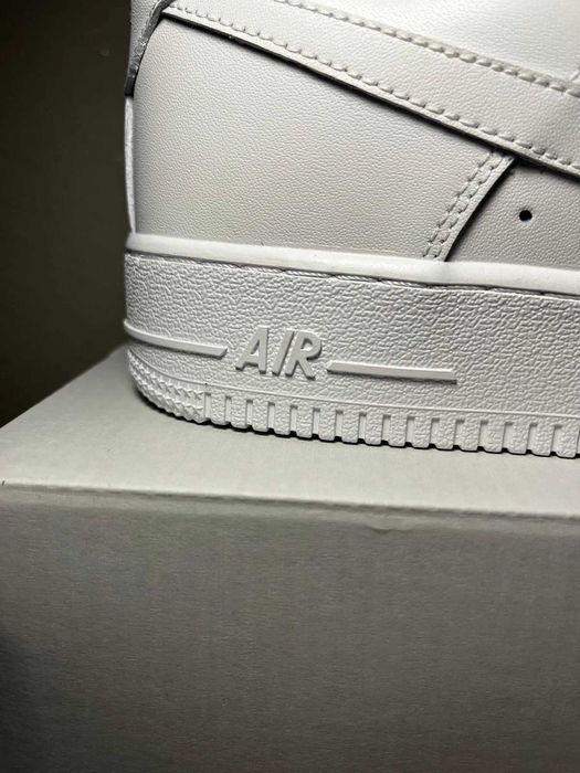 Nike Air Force 1 Triple White 36,37,38,39.40,41,42,43,44,45,46,47