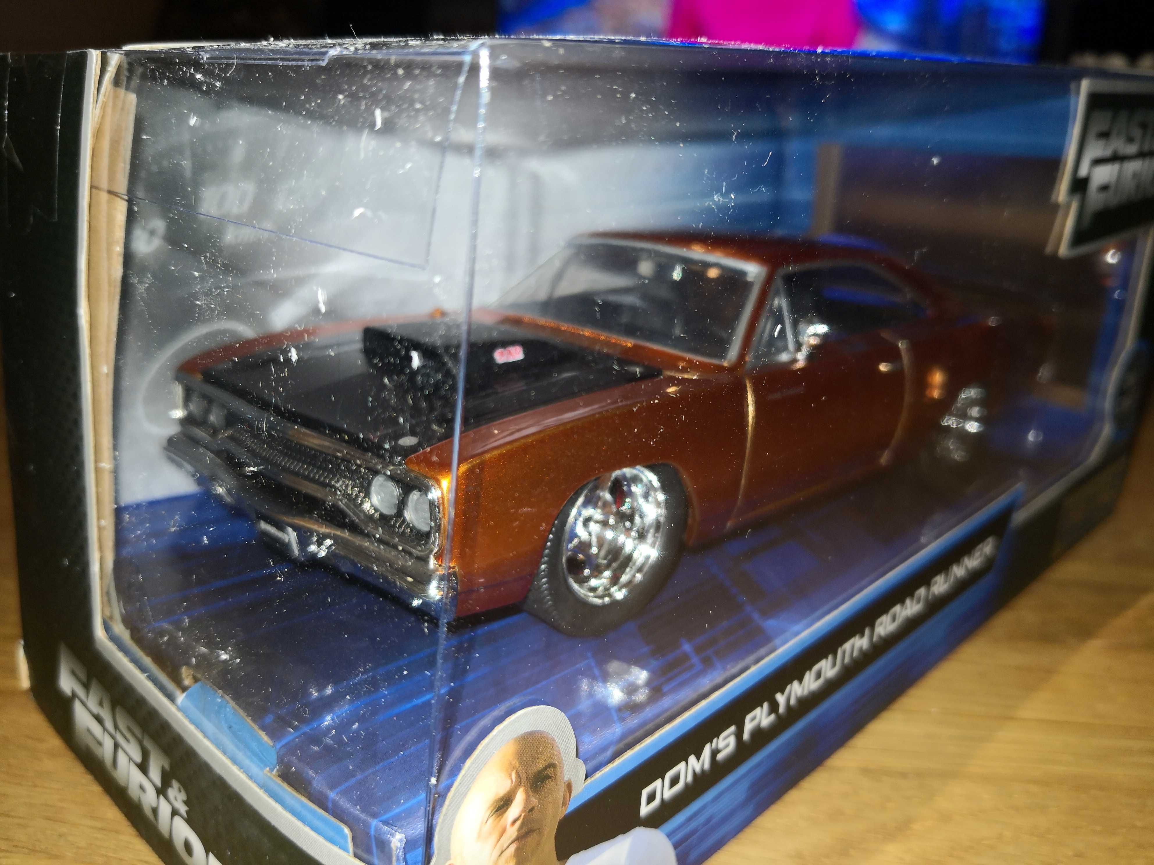 Se vinde machetă, jucărie plymouth Road Runner jada toys