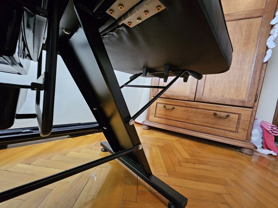 Кушетка + стол нови