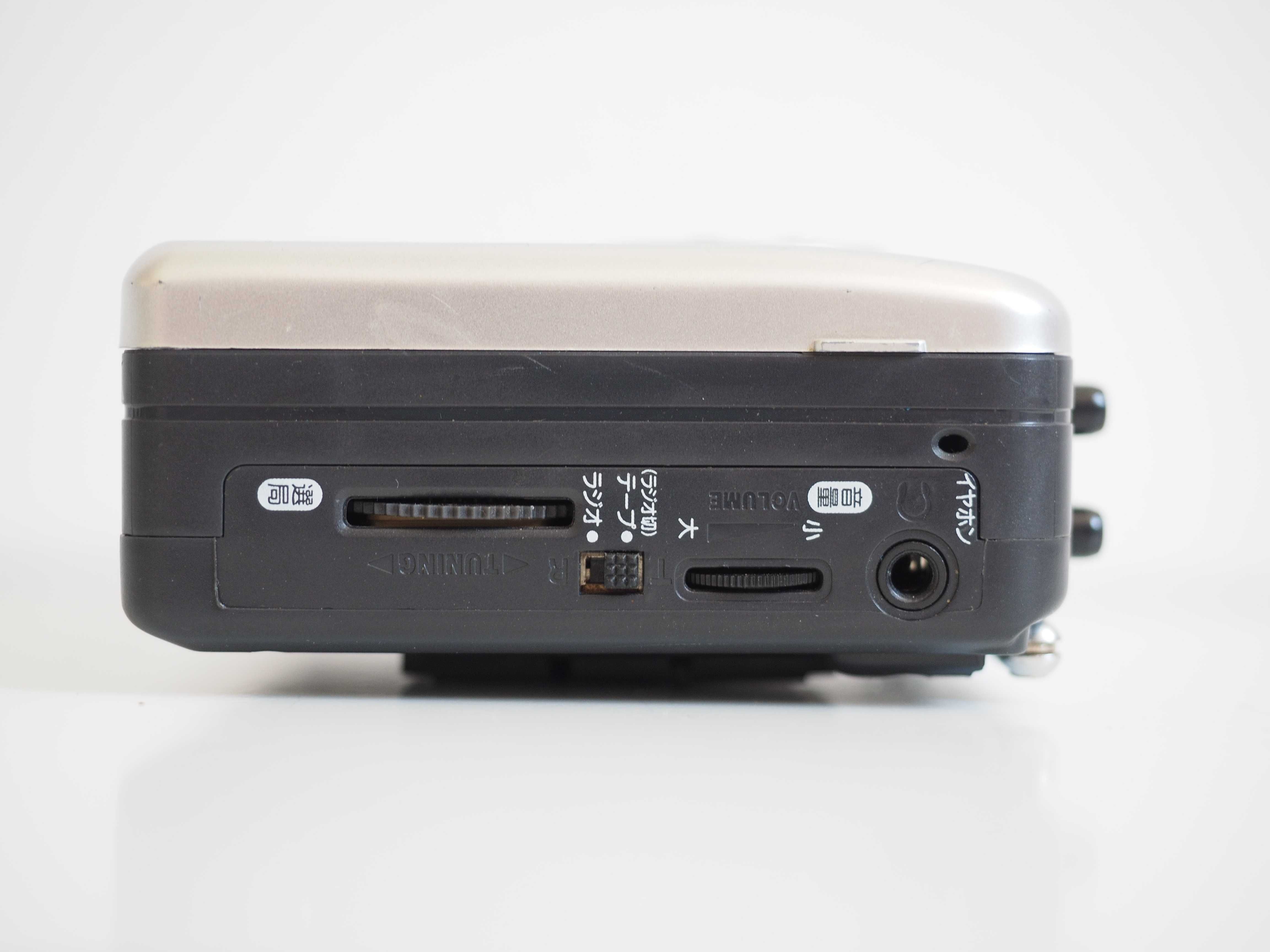 Casetofon LEC WM-776D, cu radio + ceas, reportofon, funcțional, player