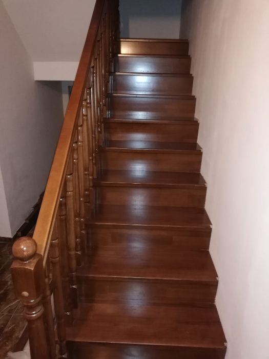 Trepte din lemn masiv de FAG, FRASIN, STEJAR