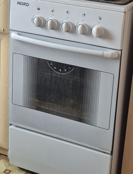 Газ плита Nord б/у в хорошем состоянии