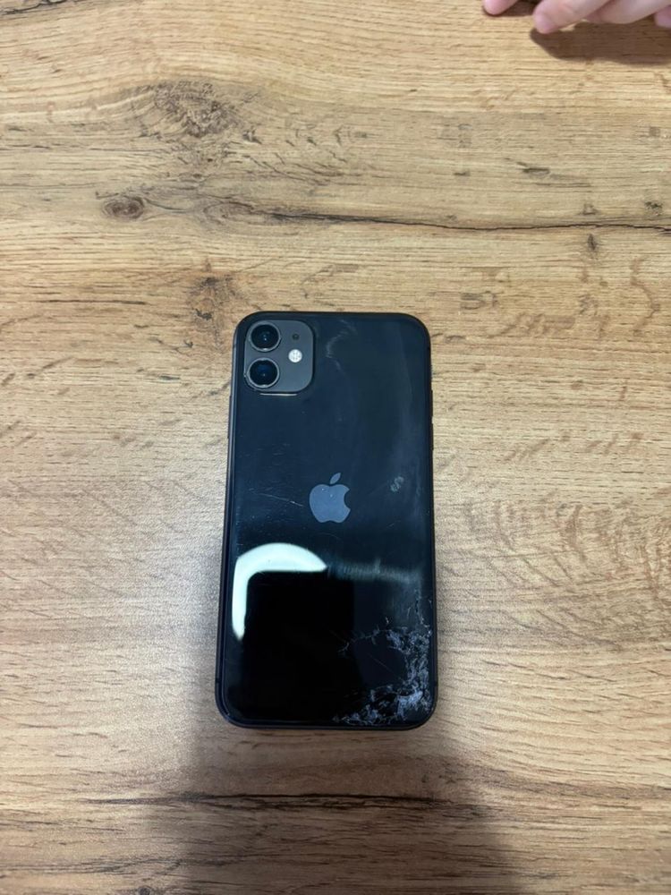 продается Iphone 11