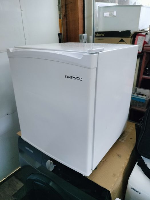 Frigider Daewoo mic 50cm