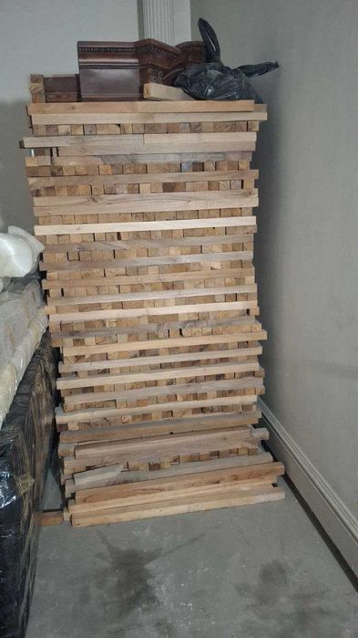 Продам брус  из орех   для пола лестницы