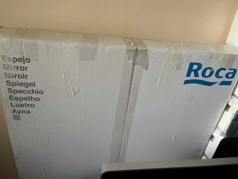 Огледало за баня  ROCA BASIC - с LED осветление.