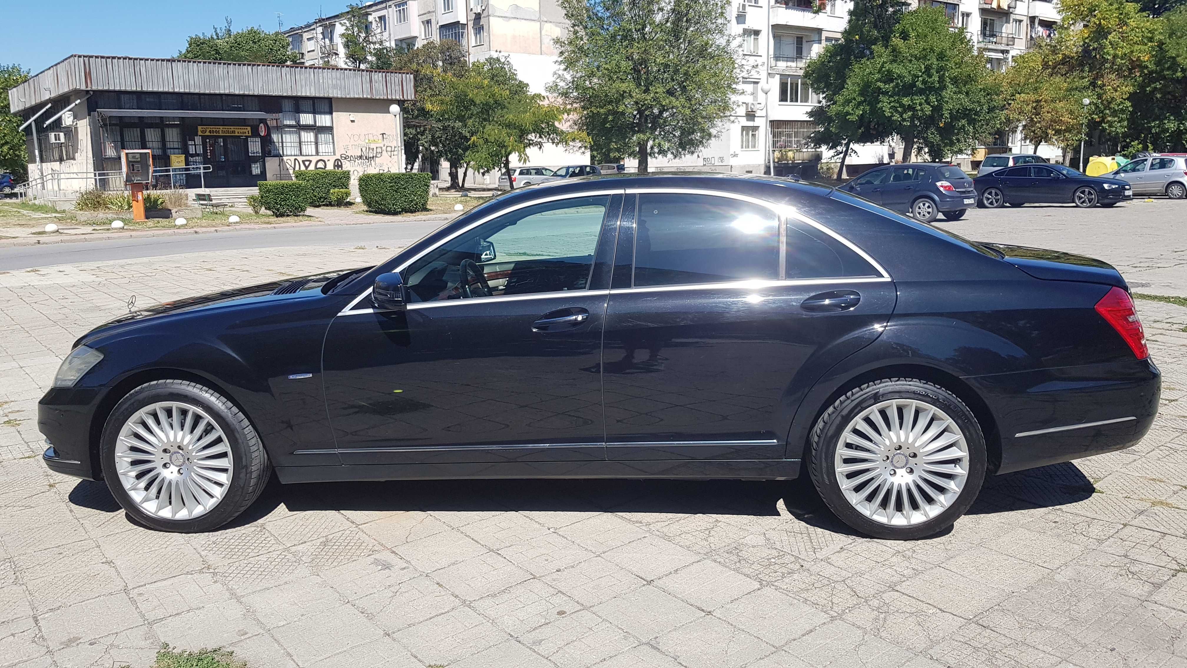 Мерцедес S320, 4x4,всички екстри,2010 г.235 к.с.