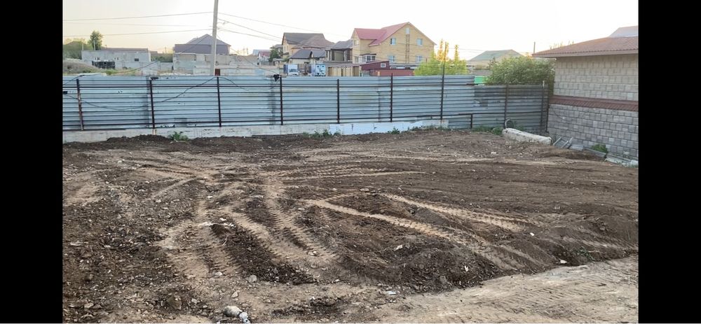 Продам дом не достроеный в шикарном районе.