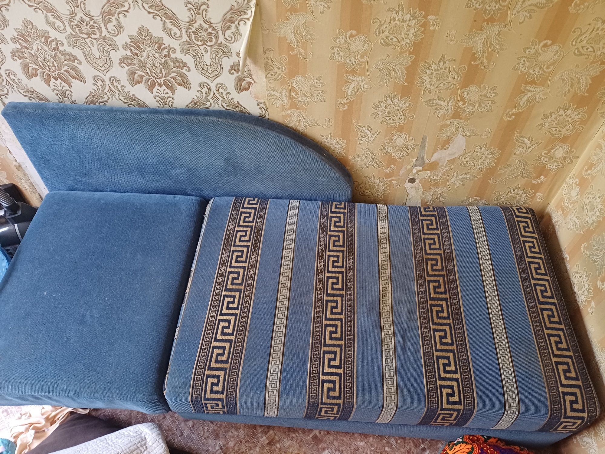 Продам кресло раздвижное