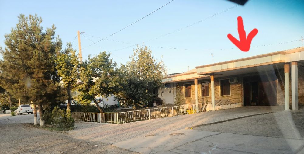 Uchastka sotiladi