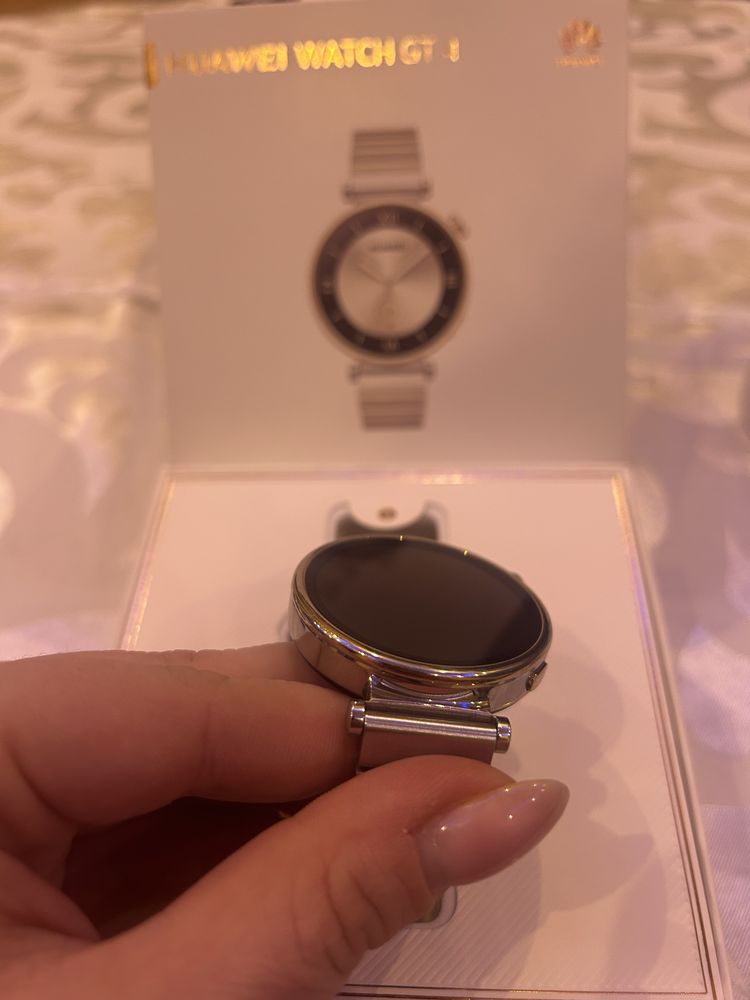 Часовник Huawei Watch GT4