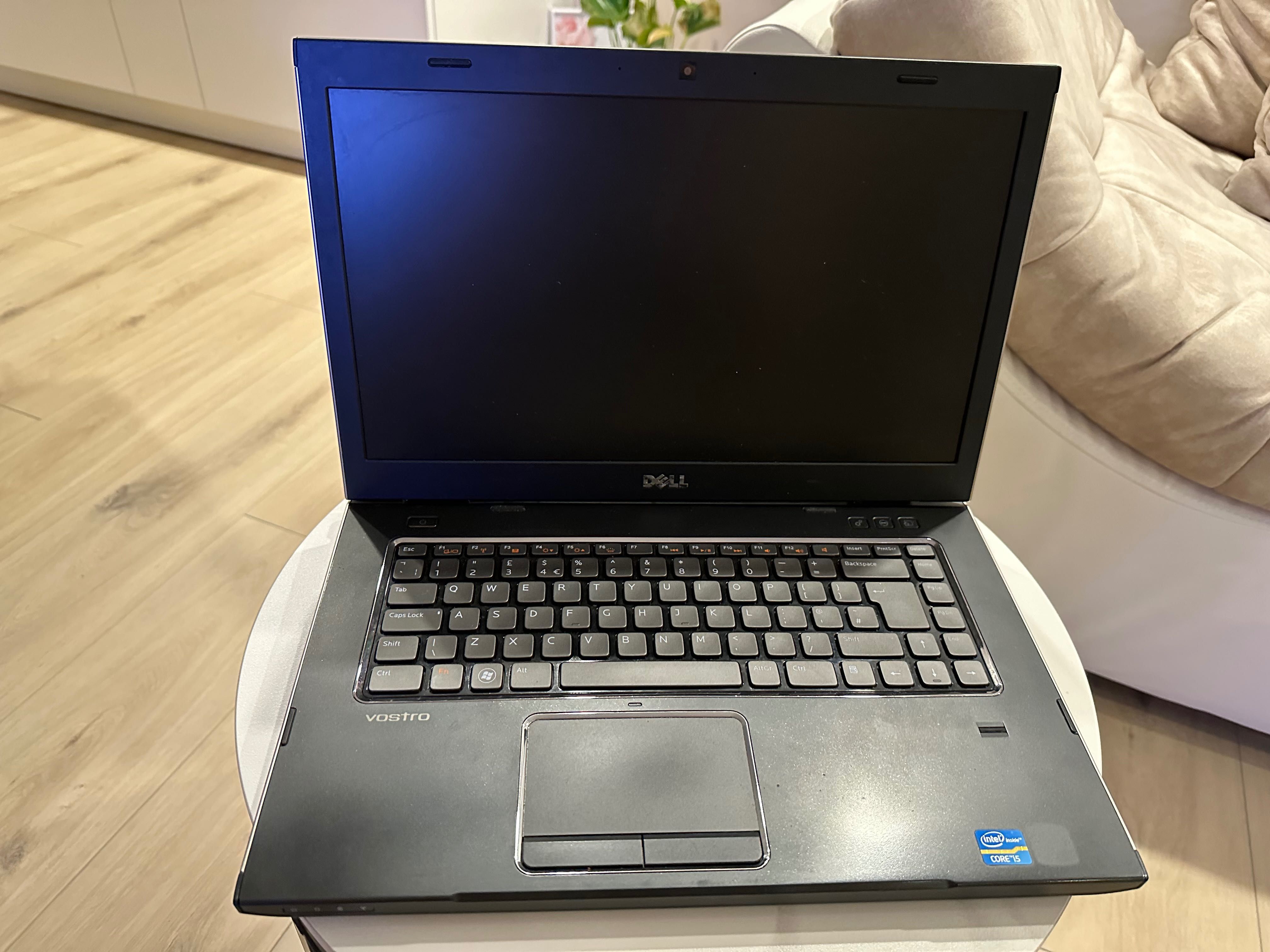 Laptop Dell Vostro 3550