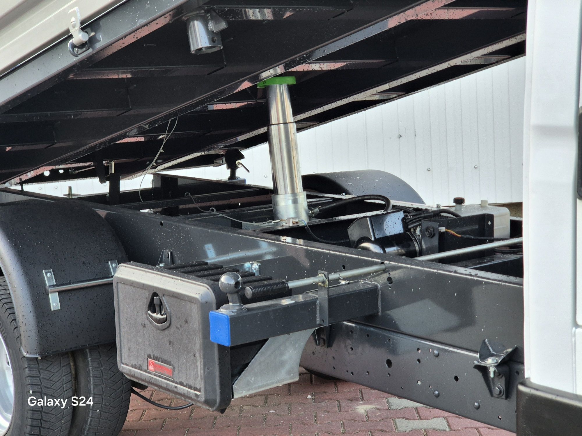 Iveco daily 35c15 basculabil