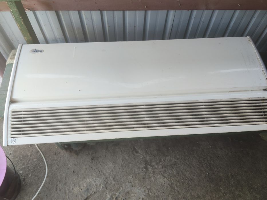 Vând aerotermă cu lungimea de 94cm
  4ș