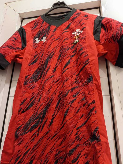 Оригинална ръгби фланелка на Уелс - under armour