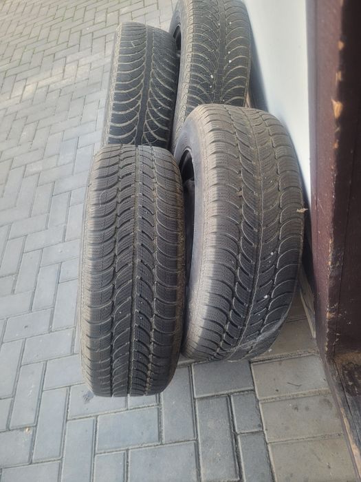 Anvelope  195 65r15