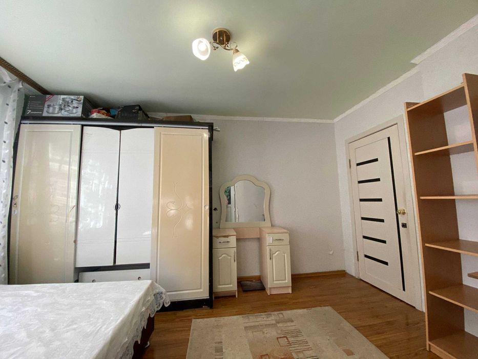 Продам 4х, УП, 8 мкр. 4 этаж