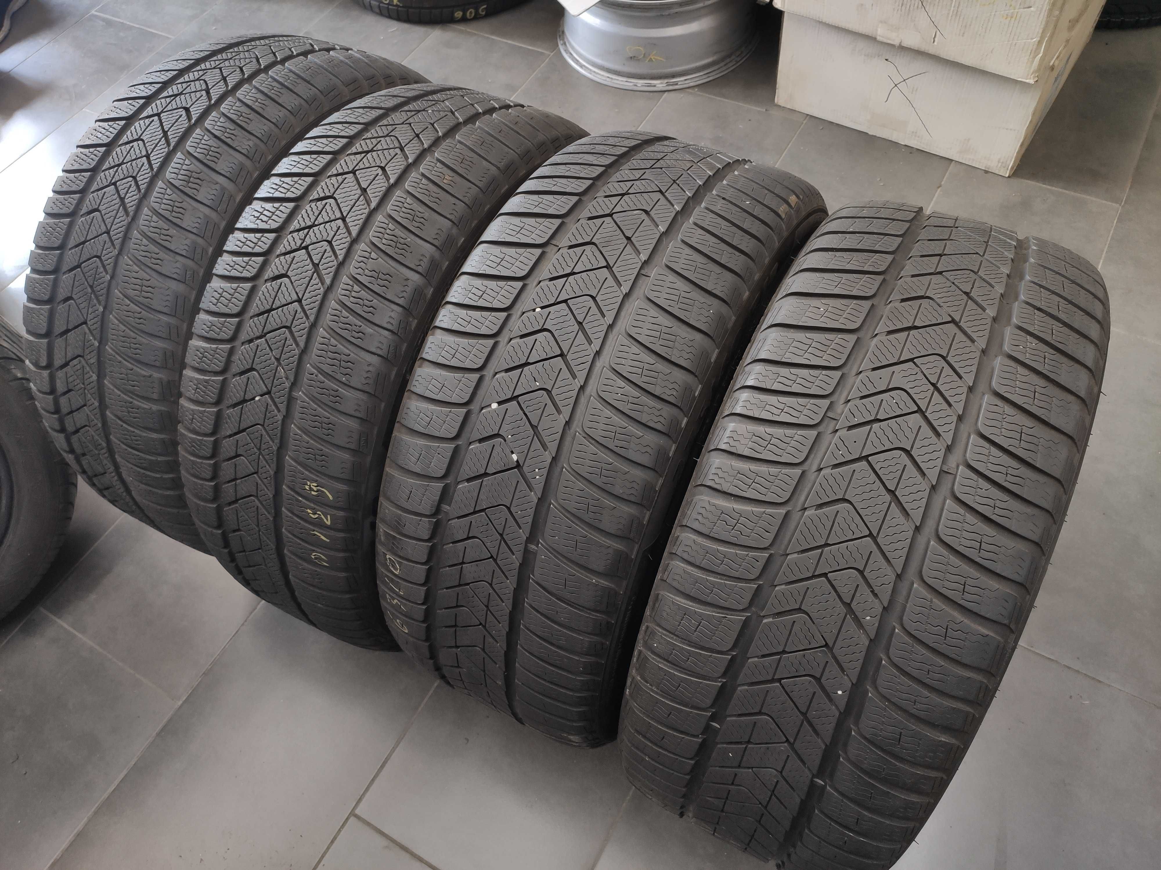 Зимни Гуми Пакет 245 45 18 и 275 40 18 - Pirelli