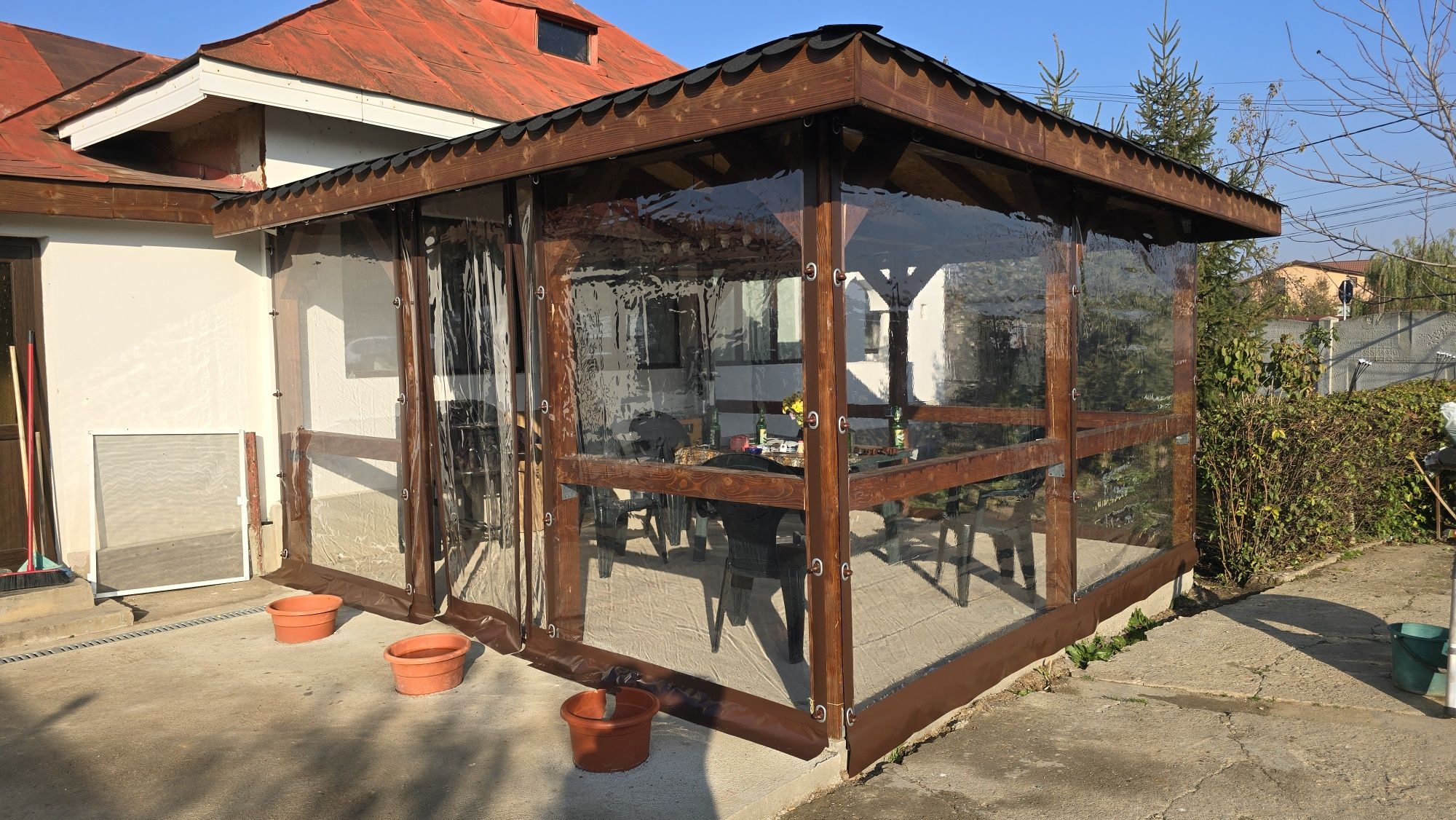 Închidem terase/foisoare cu folie