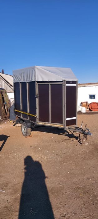 Прицеп коневозка