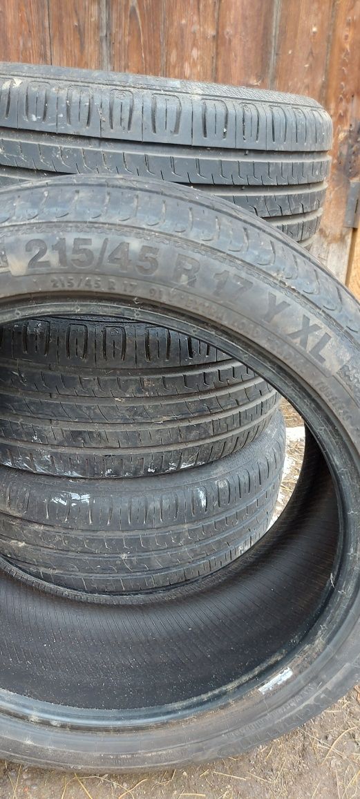 Anvelope vara 215/45 r17