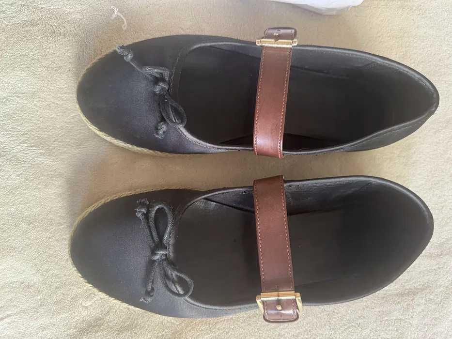 Сатенени балеринки с кожена каишка Next златни с панделка Gioseppo 39