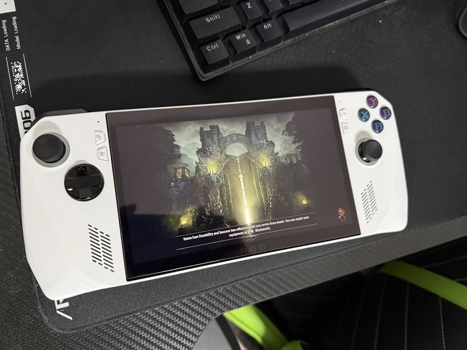 ASUS ROG Ally Z1 Extreme