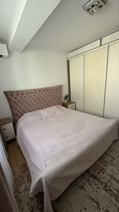 Apartament 3 camere/2 băi decomandat mobilat/utilat, zona Odaile