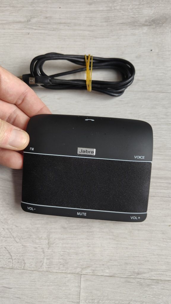 Bluetooth Hands-free JABRA Freeway cu transmitator FM Auto